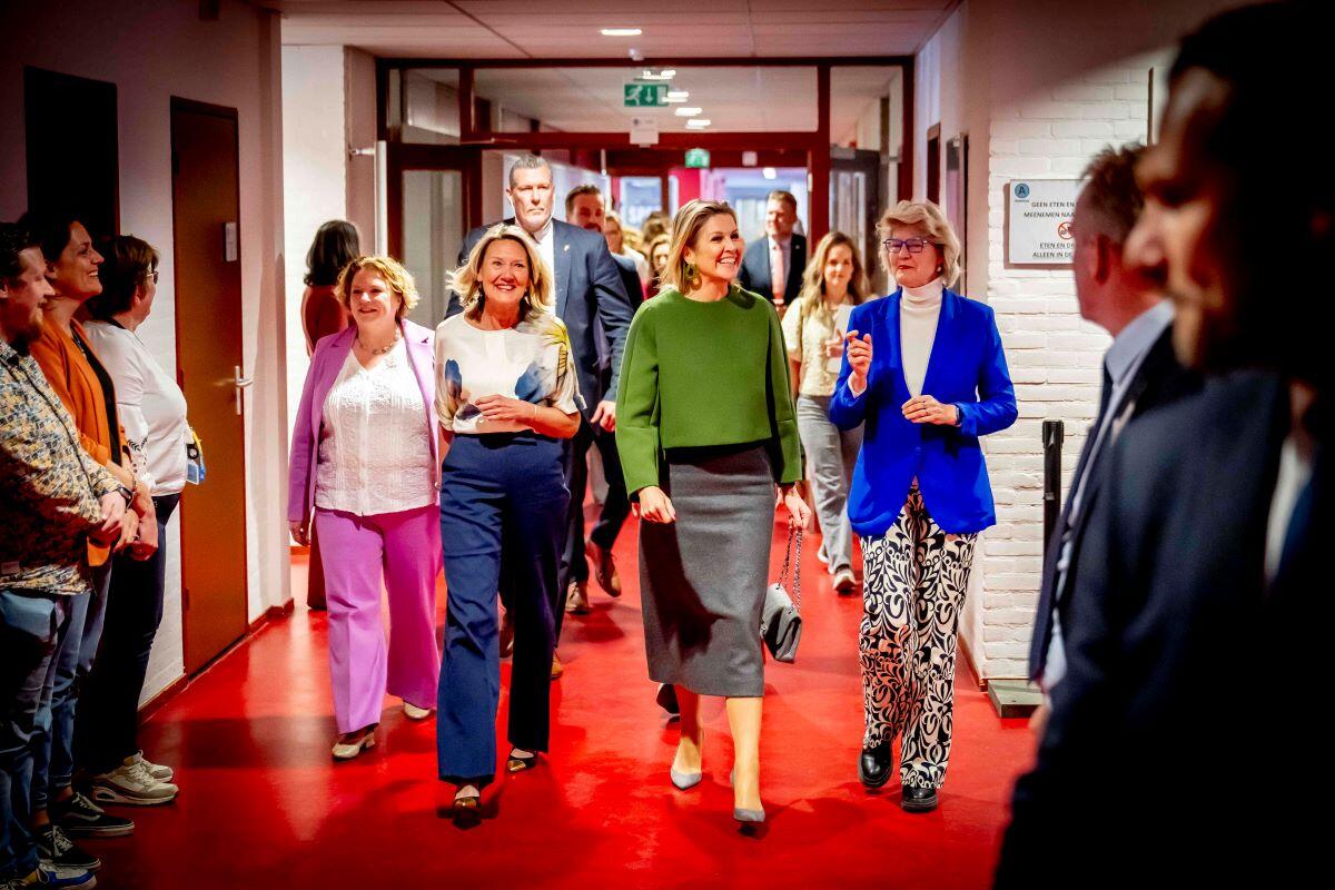 Koningin Máxima bezoekt Aventus-locatie Middelweg in Deventer