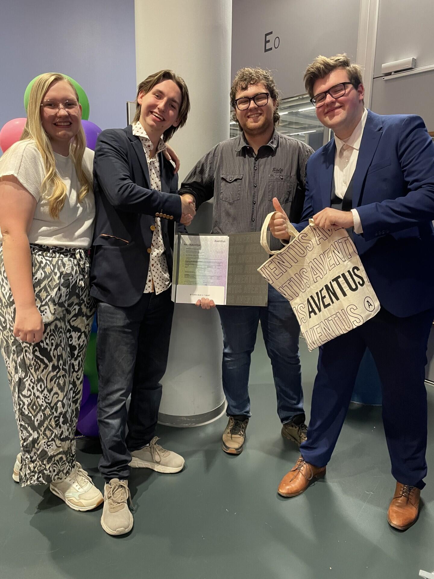 diploma uitreikingen