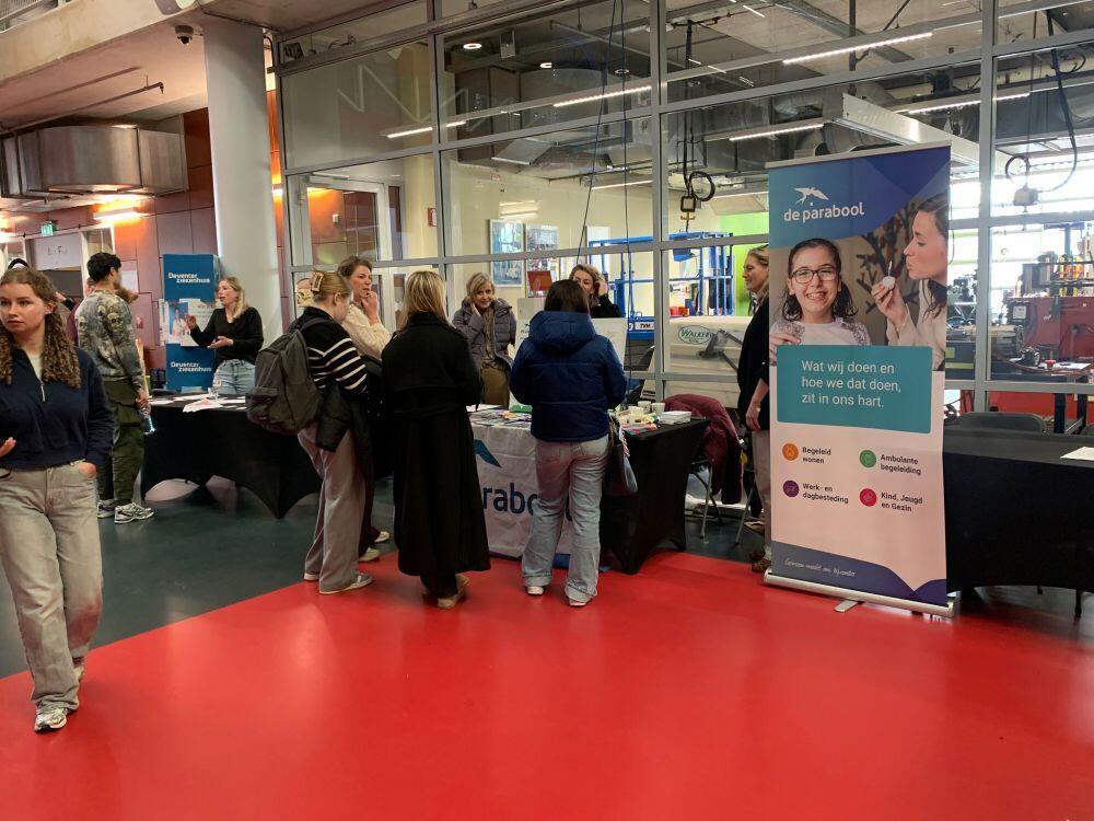 Er zijn veel mensen aanzezig tijdens de BPV-markt Zorg & Welzijn 2026