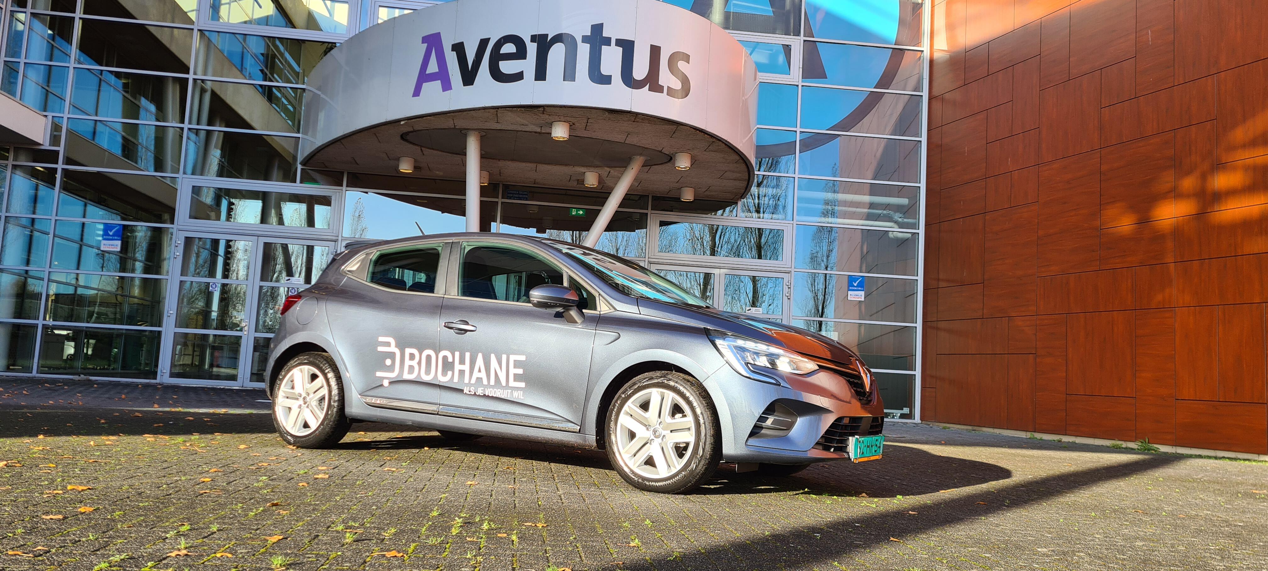 Bochane Apeldoorn schenkt een Renault Clio aan Aventus!