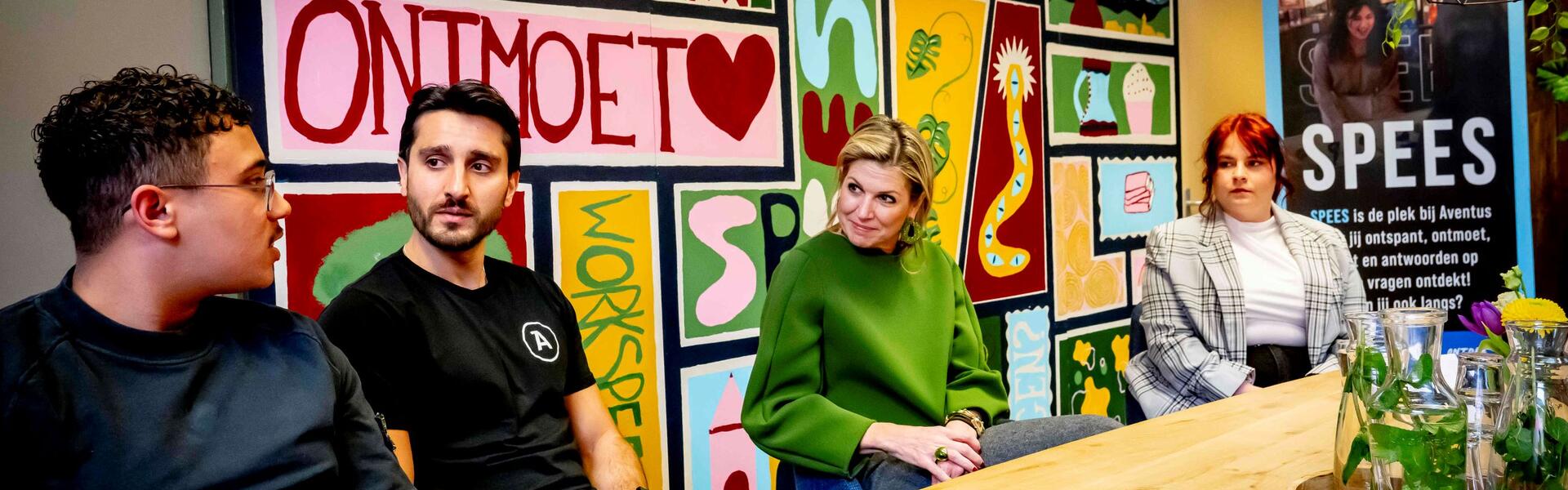 Koningin Máxima bezoekt Aventus-locatie Middelweg in Deventer